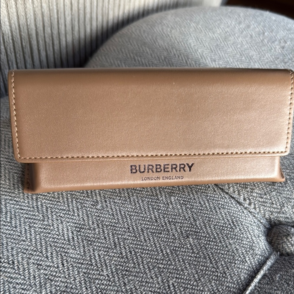 Burberry Tan Leather Accessory Case